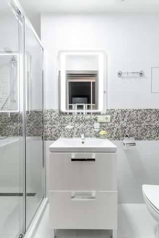 Отель Villa Gor Apartments Буковель Четырехместный номер с балконом-11